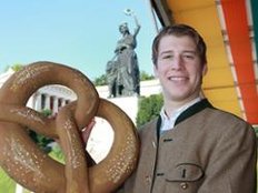 Oktoberfest Festzelt Schützenfestzelt: Reservierung, alle Informationen zum Zelt auf der Wiesn