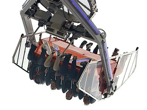 Bis zu 50 Meter in die Höhe fliegt man mit dem Cyber Space. Bis zu 50 Meter in die Höhe fliegt man mit dem Cyber Space.