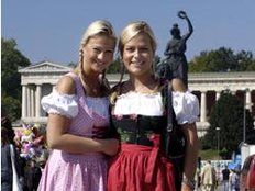 Wiesn Wissen - Dirnd-Traummaße durch Trachtengewand