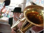 Wiesn Wissen: Tinnitus durch laute Blasmusik? Wiesn Wissen: Tinnitus durch laute Blasmusik?