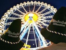 Oktoberfest 2009: Das ist neu - Das 176. Oktoberfest will mit neuen Türmen hoch hinaus / Schweinegrippe „kein Thema“