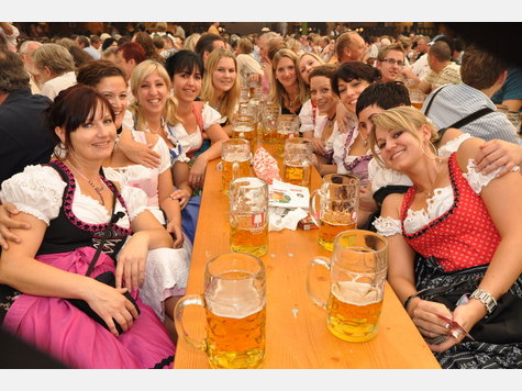 Event in Spatenbr&auml;u-Festhalle location Wiesn 2009 - Tag 5
