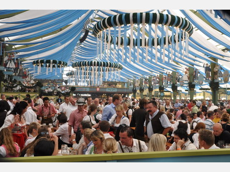Event in Spatenbr&auml;u-Festhalle location Wiesn 2009 - Tag 5