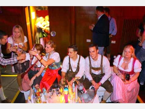 wiesnclub alte Kongresshalle theresienwiese oktoberfest