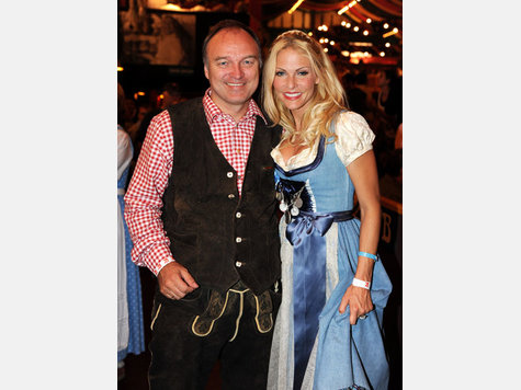 Diese Promis feierten am Montag auf der Wiesn Diese Promis feierten am Montag auf der Wiesn