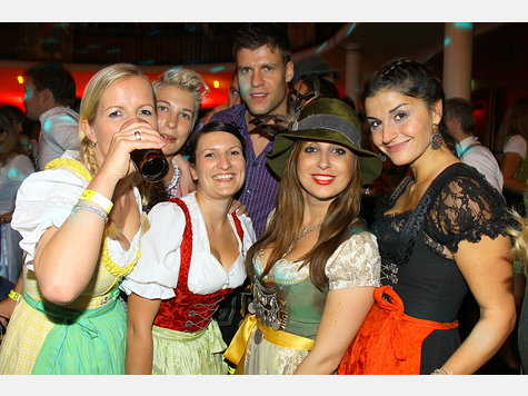 wiesnclub alte kongresshalle partybilder