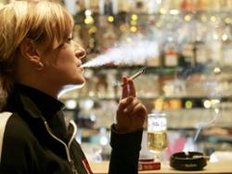 Rauchfreie Kneipen - immer mehr Deutsche sind gegen den Qualm in Gaststätten