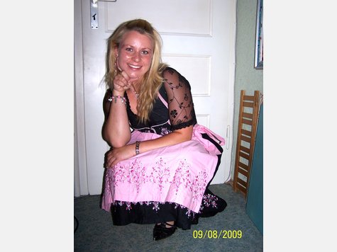 Sabrina Schenk Wiesnmadl Bilder