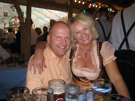 Oktoberfest Wiesn-Liebe Paare