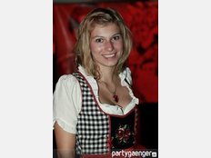 Oktoberfest Wiesn-Madl Bewerberin Katharina aus München Oktoberfest Wiesn-Madl Bewerberin Katharina aus München