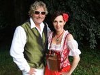 Wiesn-Hit 2010 Bewerbung: Dirndlpunk mit "Mise Mamo Radi (Radi Radi)"
