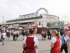 Oktoberfest Festzelt Kufflers Weinzelt: Reservierung, alle Informationen zum Zelt auf der Wiesn