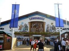 Oktoberfest Löwenbräuzelt: Reservierung, alle Informationen zum Zelt auf der Wiesn