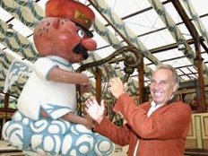 Hofbräu-Festzelt: Fragebogen mit Festwirt Günter Steinberg