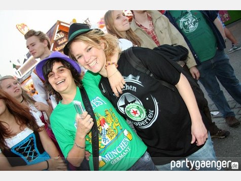 partygaenger.de - Wir machen euch eine Szene