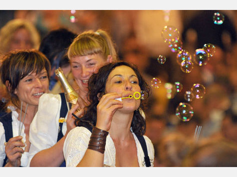 Wiesn 2011, Besucher, letzter Abend