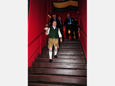 Wiesn 2011, Besucher, letzter Abend