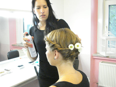 schöne frisuren zum nachmachen mit anleitung