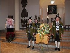 Abschied vom alten Fähndl-Wirt Willi Kreitmair († 78)